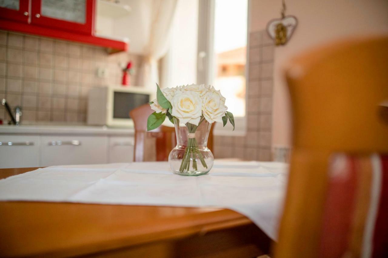Apartmani Sanjin Tariba スペタルスカ・ドラガ エクステリア 写真